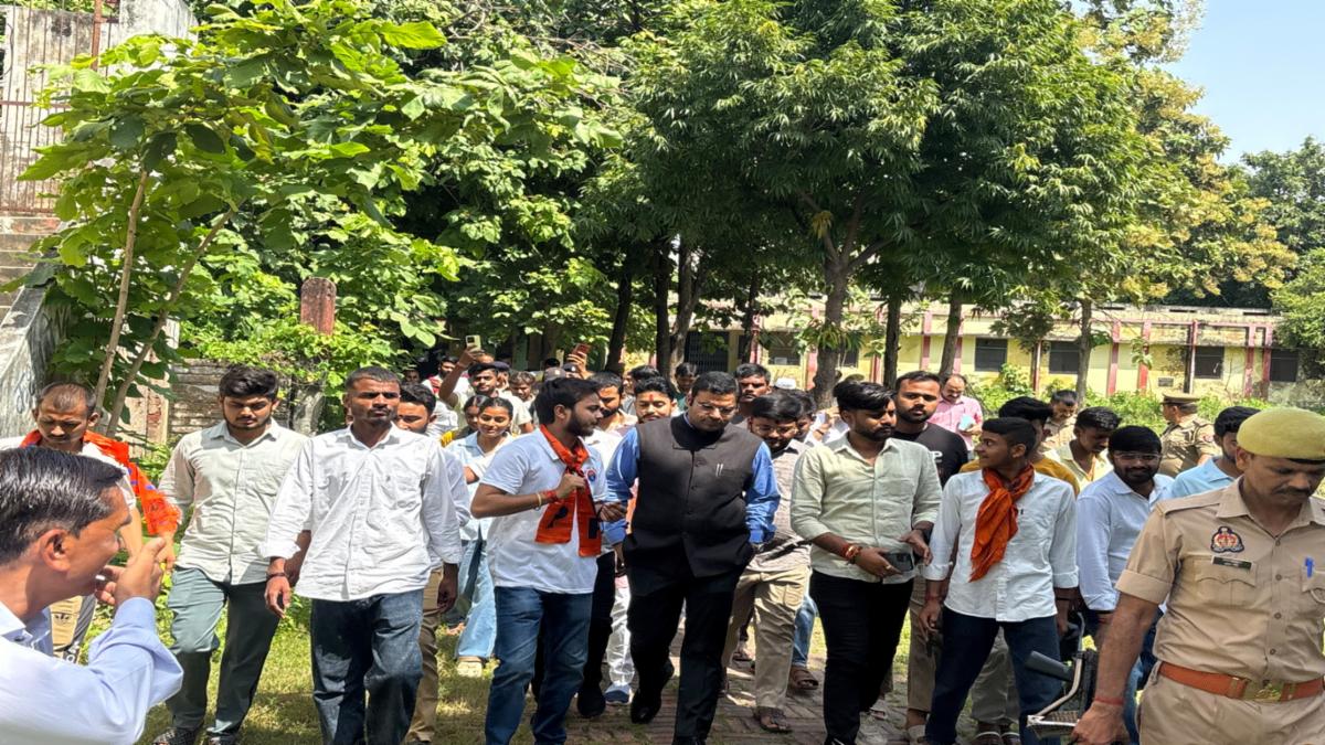 बांदा: 5 दिन बाद अभाविप आंदोलन समाप्त, डीएम ने छात्रावास का किया निरीक्षण