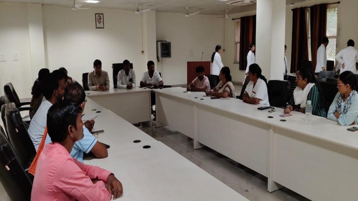बांदा मेडिकल कॉलेज में डॉक्टरों की कमी और सीएमएस व्यवस्था पर सवाल