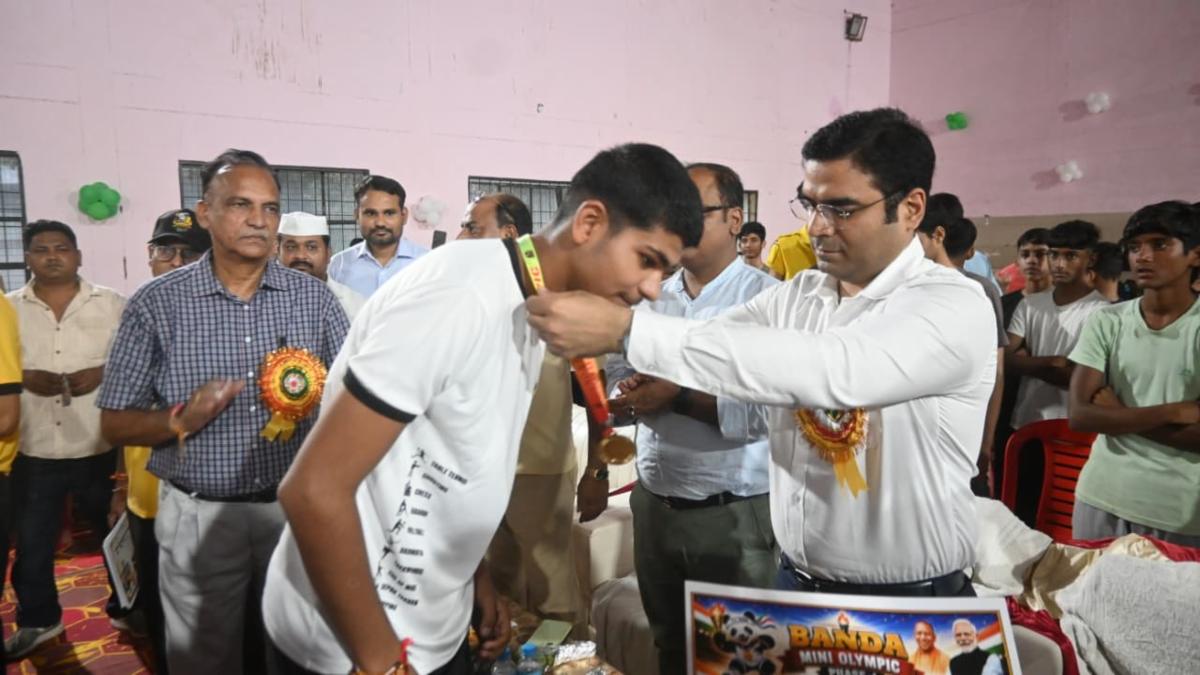 बांदा मिनी ओलंपिक का भव्य समापन, जेएन योद्धा कबड्डी चैंपियन